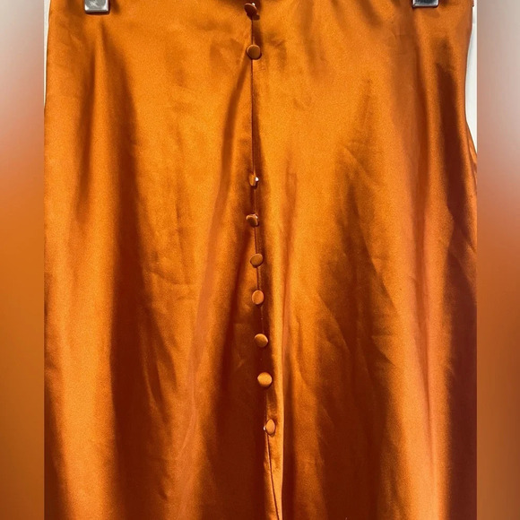 E.ssue Satiny Orange Rust A Line Midi Skirt w Button Details & Front Slit - Med - Picture 4 of 8